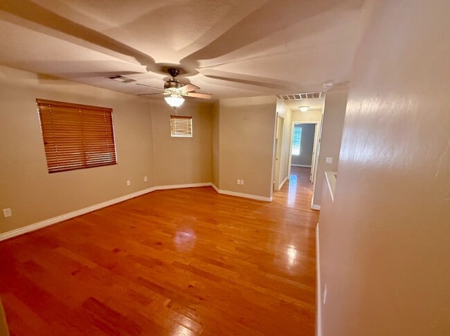 Building Photo - 3 Bedroom in Beautiful Ahwatukee Foothills Club West!  Available 7/1