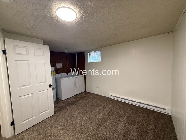 Building Photo - Charming Duplex Living – 3BR/2BA + Bonus Room & Garage