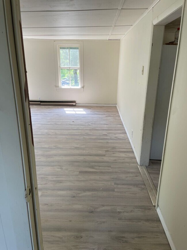 Building Photo - 849 W Hunter Run