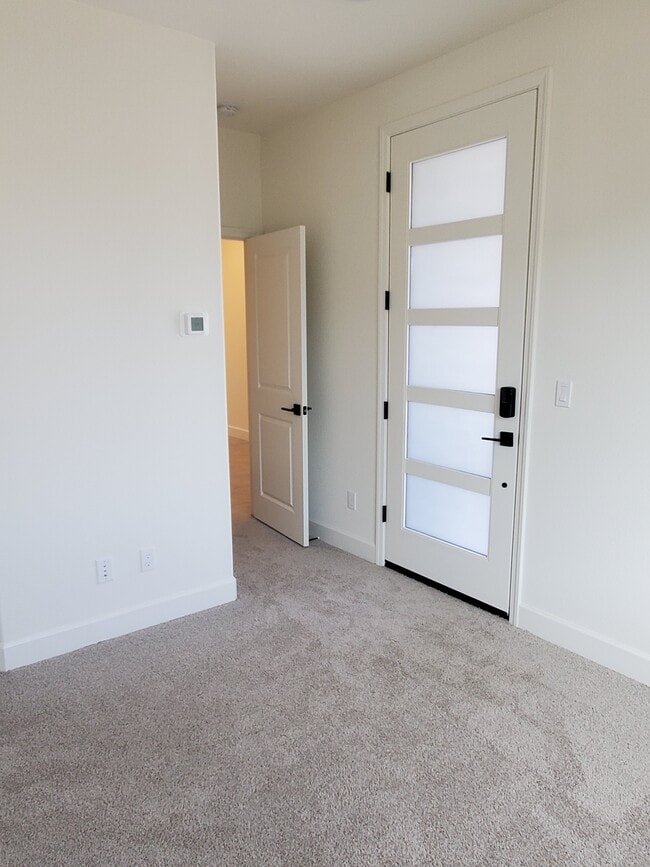 Building Photo - 8097 Oxbow Landing Loop