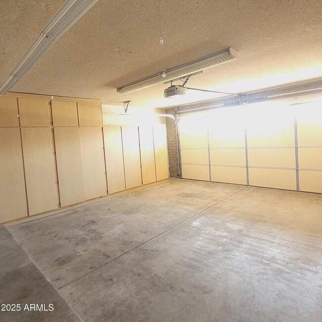 Building Photo - 3137 W Wescott Dr