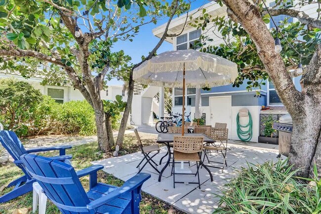 Building Photo - 851 N Surf Rd