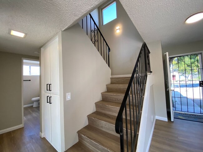 Building Photo - Remodeled 3 Bedroom Home in Oceanside!
