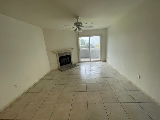 Building Photo - 249 Mangano Cir