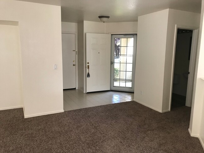 Building Photo - East Roseville - Aviana Gated Community - ...