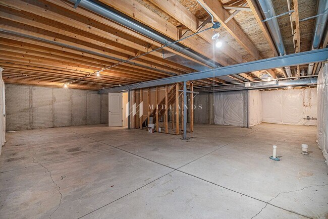 Building Photo - Ranch Townhome in Shadow View