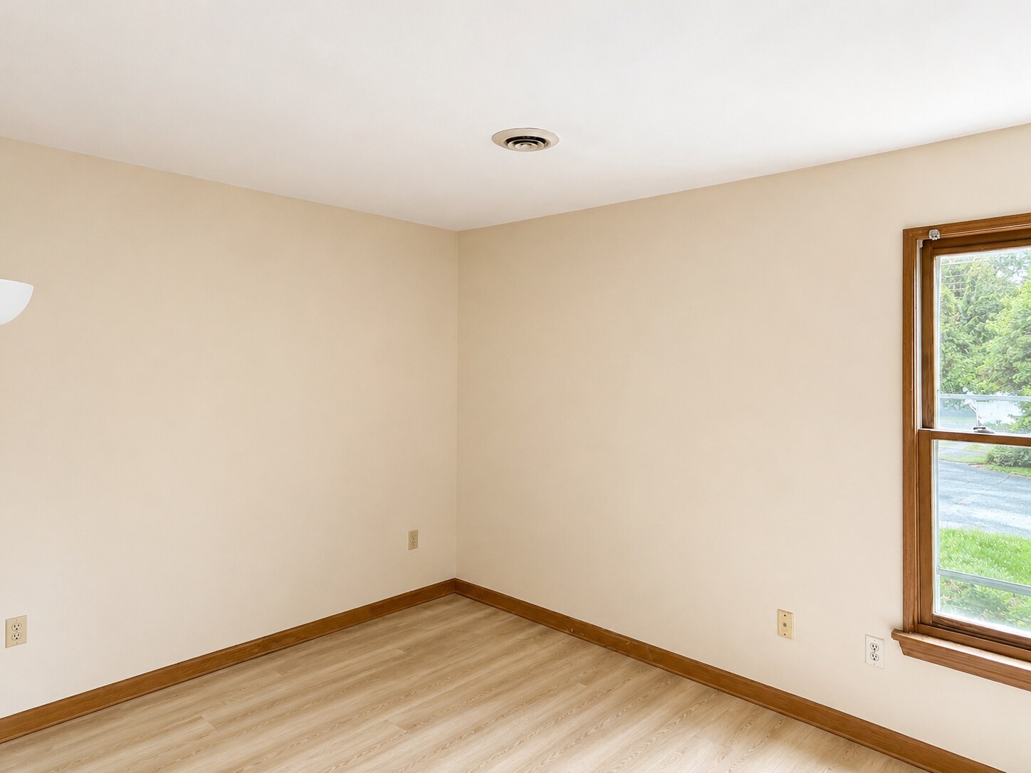 Building Photo - 3587 Carman Rd
