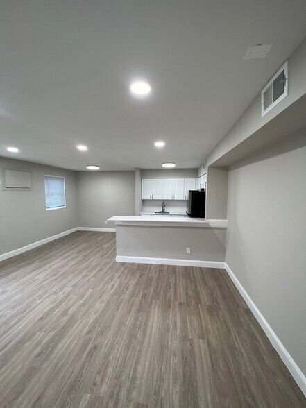 Building Photo - Cottage Street Apartments