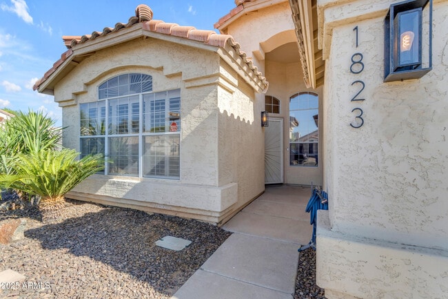 Building Photo - 1823 W Remington Dr