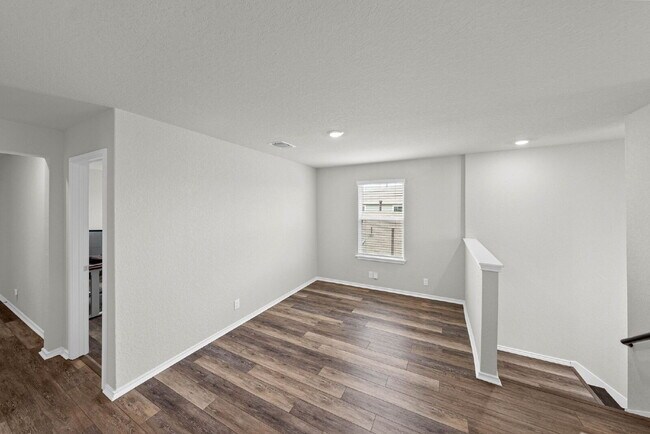 Building Photo - Located in the vibrant Valley Ranch commun...