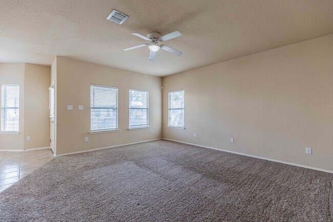 Building Photo - 906 Ashbury Bluff