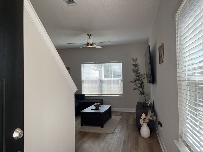 Building Photo - 1026 Grayson Ave