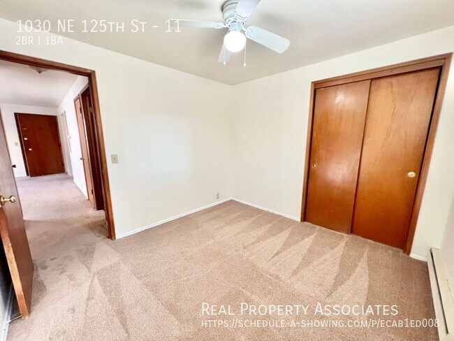 Building Photo - 1030 NE 125th St