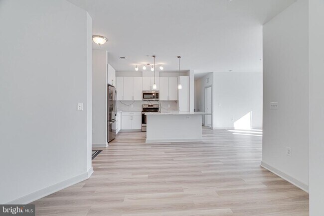 Building Photo - 10755 Fairgrounds Dr
