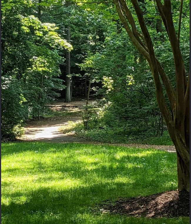 Building Photo - 7952 Inverness Ridge Rd