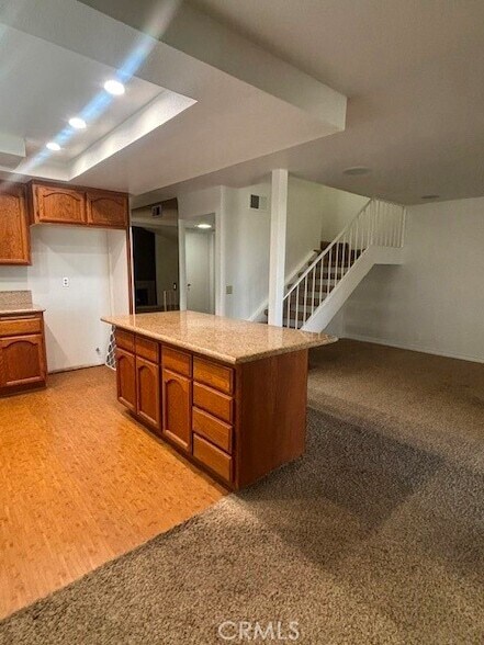 Building Photo - 7083 E Shorecrest Dr