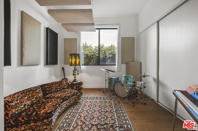 Building Photo - 12662 Rose Ave