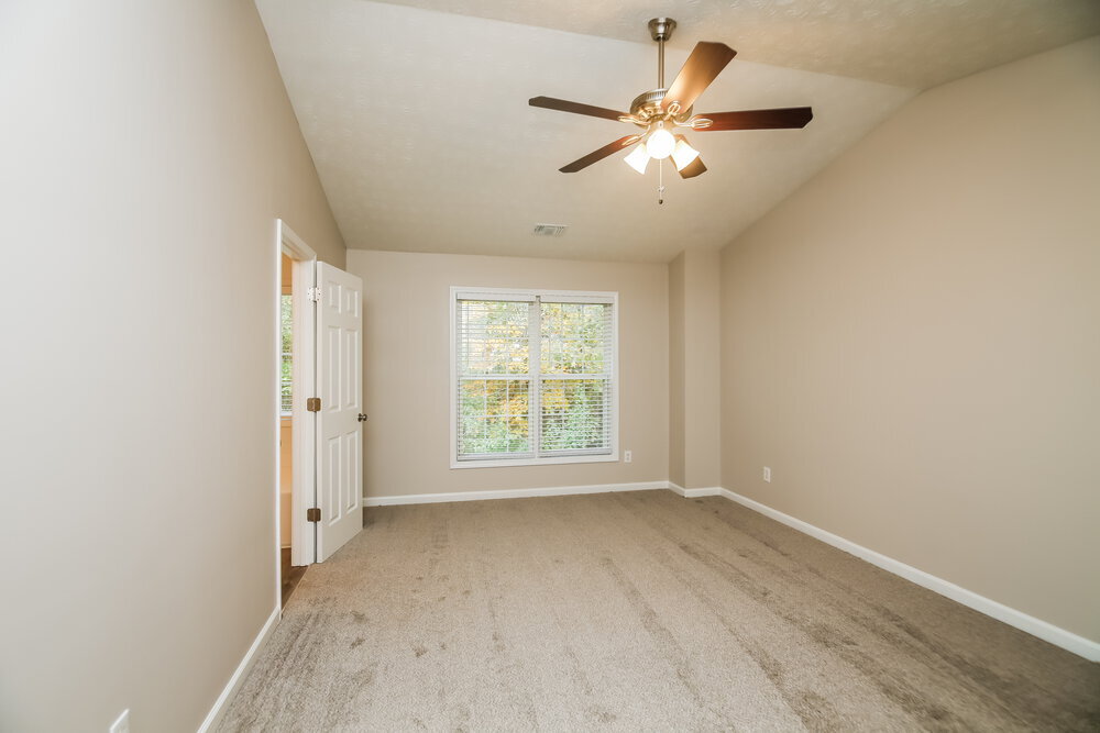 Building Photo - 341 Oak Vista Ct