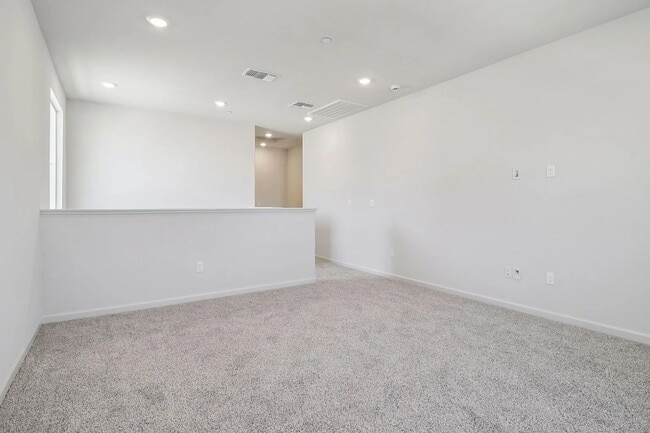 Building Photo - 4202 Markovich Ct