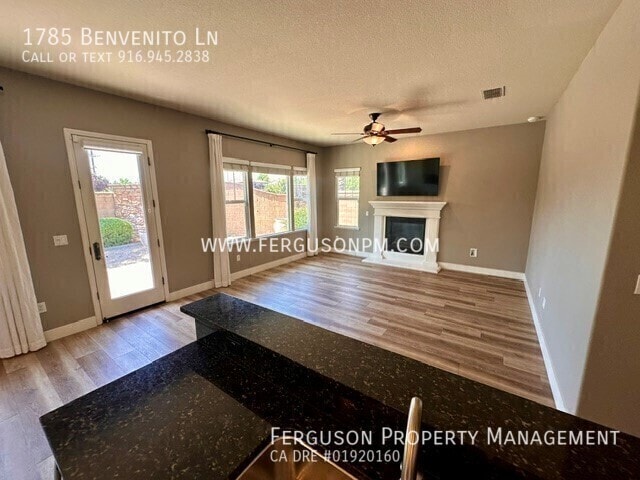 Building Photo - 1785 Benvenito Ln