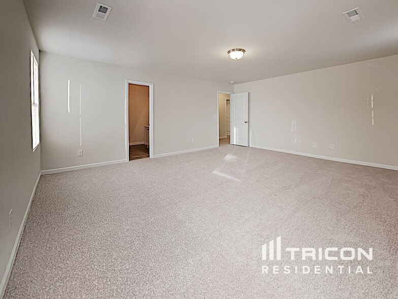 Building Photo - 631 Buckskin Rd