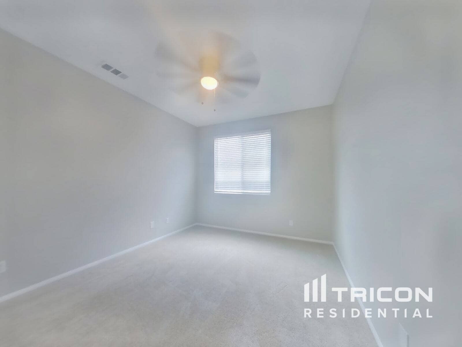 Building Photo - 3152 Legacy Ln