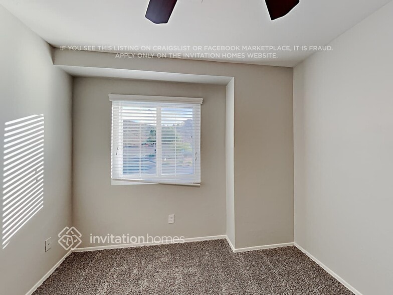 Building Photo - 2366 E Evans Dr