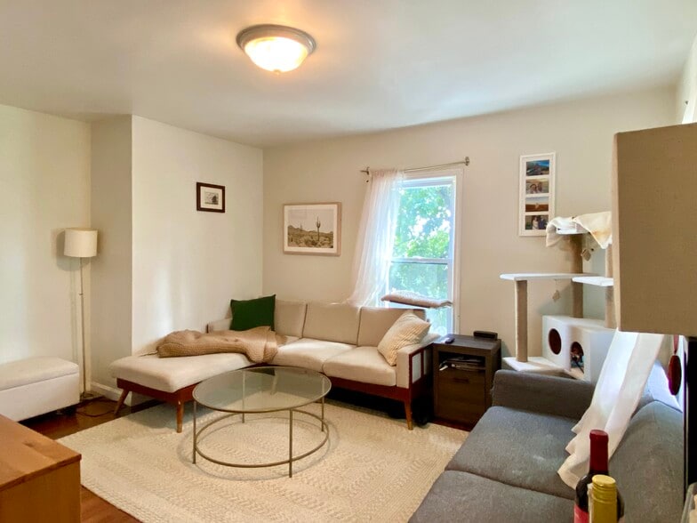 Living Room - 40 Clark St