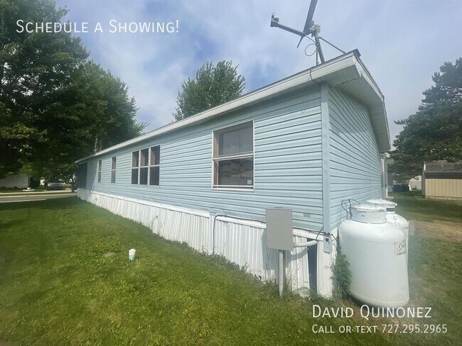 Building Photo - 701 Mill St