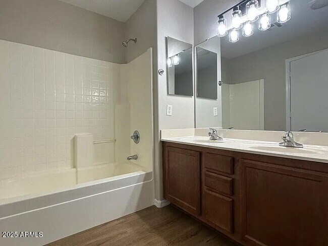 Building Photo - 4249 E Rousay Dr