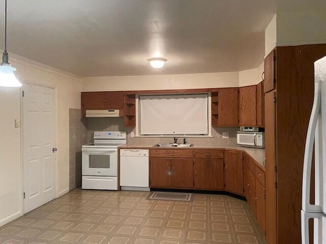 Building Photo - 401 Main St