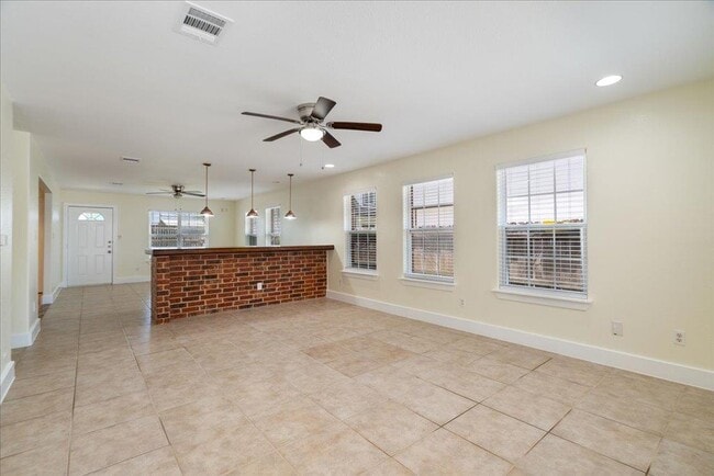 Building Photo - 500 Tillery St