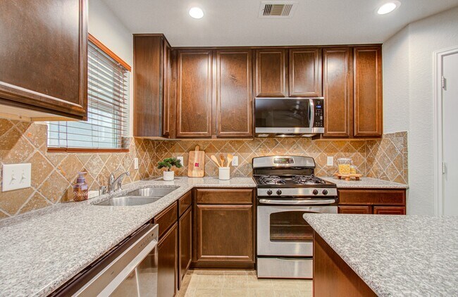 Building Photo - 14915 Calico Heights Ln