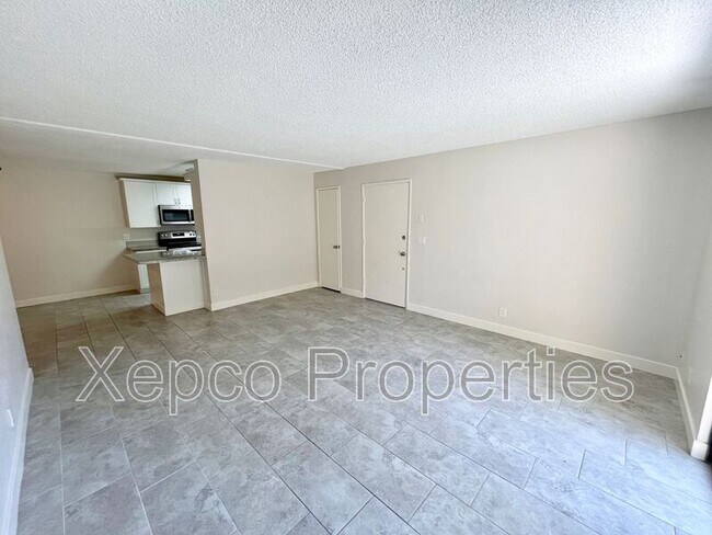 Building Photo - 32200 Cathedral Canyon Dr