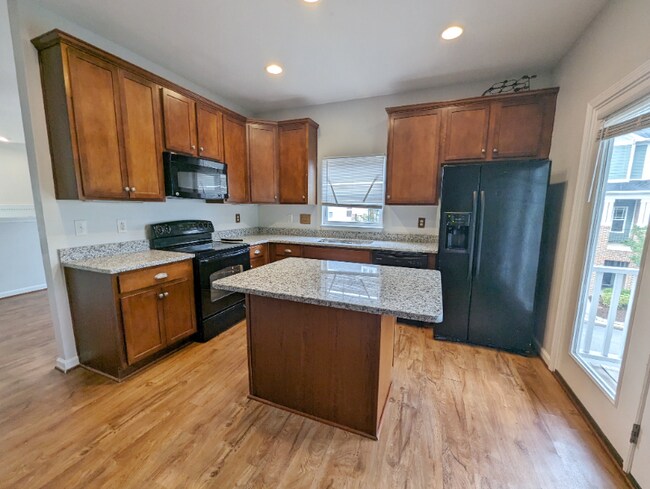 Building Photo - 153 Braeside Ct