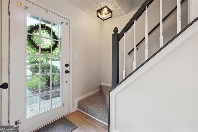 Building Photo - 1070 Travelers Trail