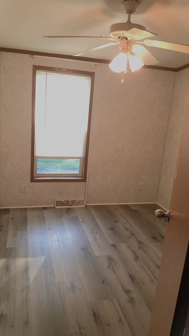 Building Photo - 4020 W Madison St