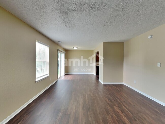 Building Photo - 10321 Hornton St