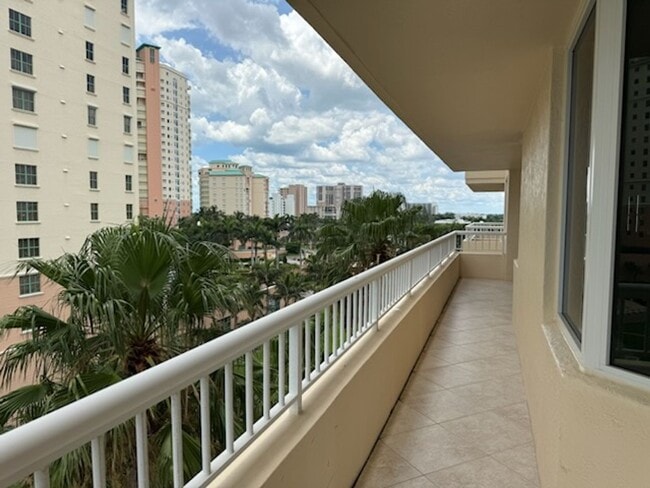 Building Photo - 990 Cape Marco Dr