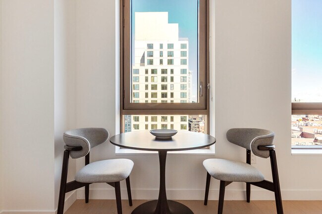 Building Photo - 482 Kent Ave