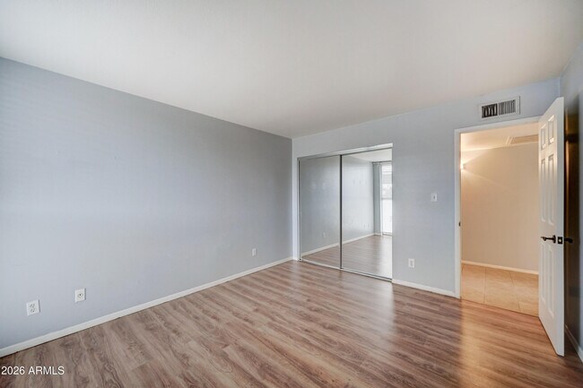 Building Photo - 4204 N 38th St