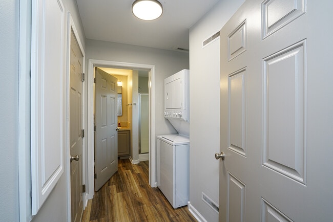 Building Photo - 256 Spring St