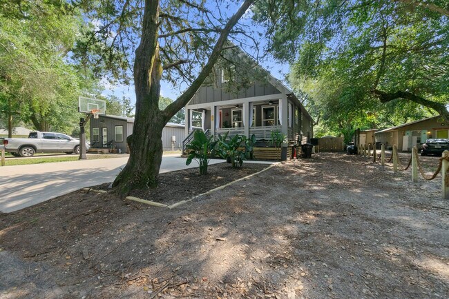 Building Photo - 52 Florida Ave