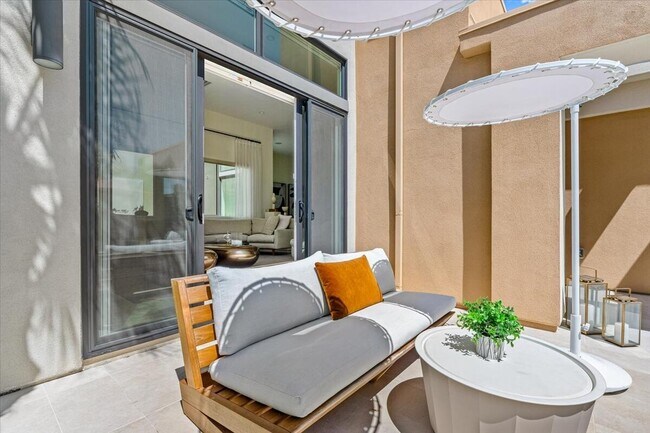 Building Photo - 446 Fountain Dr