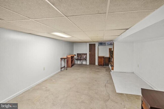 Building Photo - 22 S Highland Ave