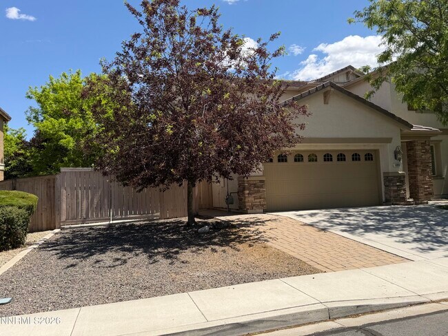 Building Photo - 10890 Oakhaven Dr