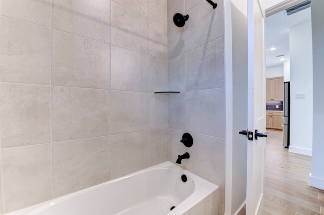 Building Photo - 156 Sea Foam Ct