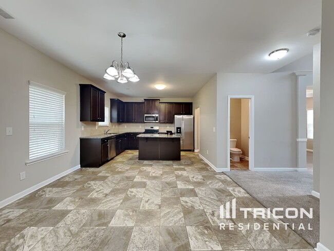Building Photo - 5701 Pahaska Ct