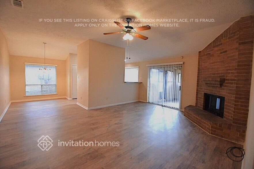 Building Photo - 10579 Twilight Moon Dr