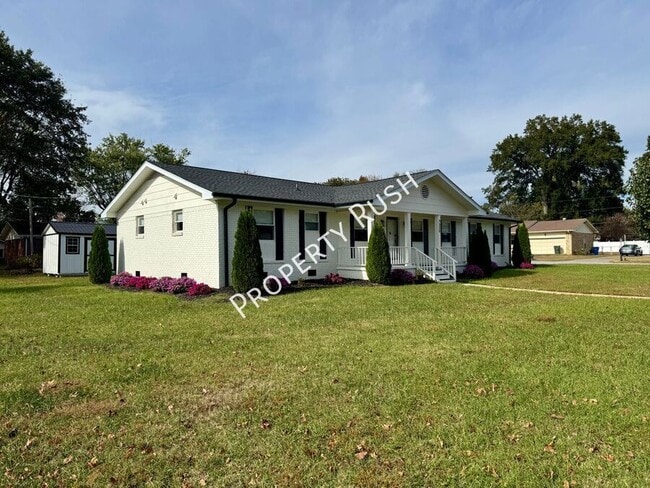 Building Photo - 7339 Brookside Dr